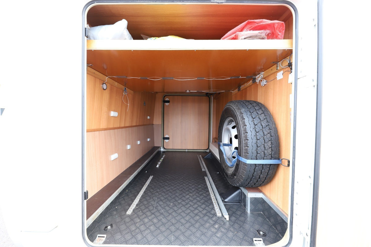 ELNAGH Prince 550L