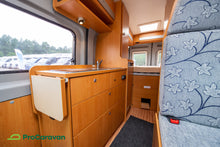 Lataa kuva Galleria-katseluun, LMC Liberty Tourer 59
