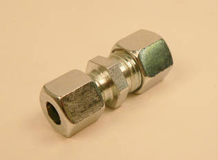 Jatkoliitin 10x8mm putkelle, väliliitin, 0500119